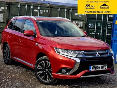 Used Mitsubishi Outlander P-HEV 200 HP (147 kW) 2015 Red Estate