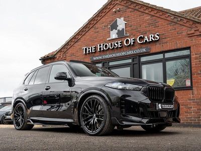 Begagnad BMW X5 M Sport 2025 Svart SUV