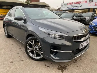 Usado Kia XCeed 2022 Gris SUV
