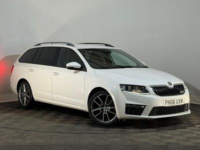 Used Skoda Octavia vRS 184 HP (135 kW) 2016 White Hatchback