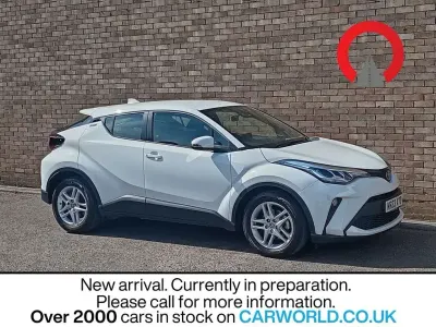 Used Toyota C-HR 122 HP (89 kW) 2023 White SUV