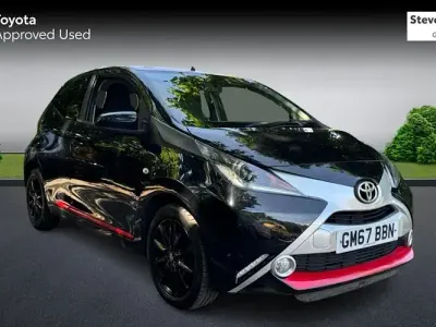 Used Toyota Aygo x-press 69 HP (50 kW) 2018 Black Hatchback