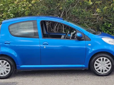 Used Citroën C1 VTR Sport 68 HP (50 kW) 2013 Blue Hatchback