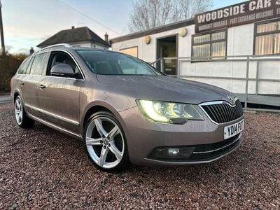 Used Skoda Superb Elegance 170 HP (125 kW) 2014 Mauve/purple Estate