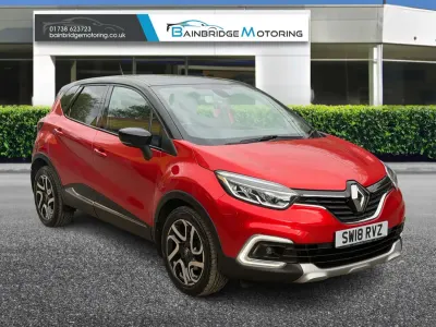 Used Renault Captur Dynamique 120 HP (88 kW) 2018 Red and black SUV