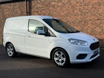Second-hand Ford Transit Limited 100 CP (73 kW) 2018 Alb Van