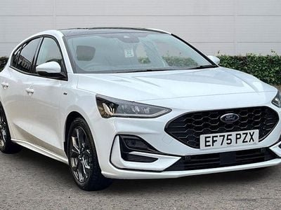 New 2025 Ford Focus ST-Line Hatchback | £20,960 (Fair price)