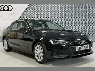 Usado Audi A4 Comfort 150 HP (110 kW) 2023 Preto Sedan