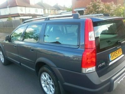 used Volvo XC70 2.4