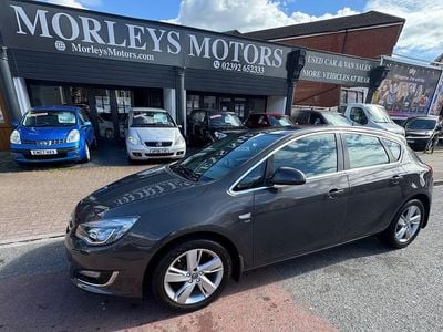 Used Vauxhall Astra SRi 115 HP (84 kW) 2014 Grey Hatchback