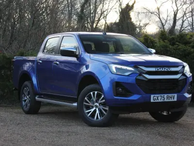 New Isuzu D-Max 2025 Blue Pickup