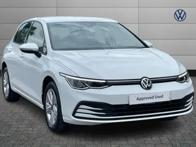 Used VW Golf VIII Life 110 HP (80 kW) 2022 White Hatchback