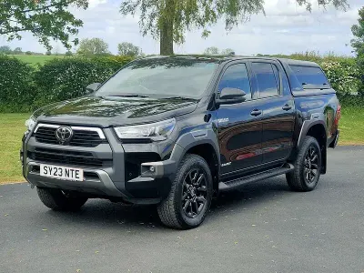 Usado Toyota HiLux 2023 Preto Pickup