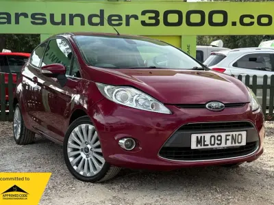 Used Ford Fiesta Titanium 94 HP (69 kW) 2009 Red Hatchback
