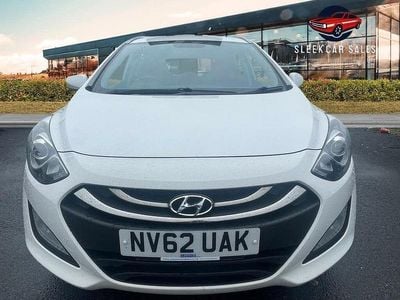 White Used 2013 Hyundai i30 Active Estate | £2,699 (Good price)