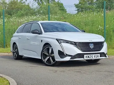 Used Peugeot 308 GTi 136 HP (100 kW) 2025 White Estate