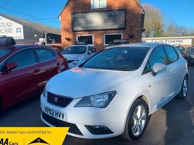 Begagnad Seat Ibiza 2013 Vit Halvkombi