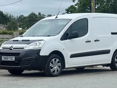 Used Citroën e-Berlingo 75 HP (55 kW) 2019 White