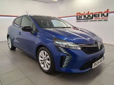 Used Renault Clio Evolution 90 HP (66 kW) 2024 Blue Hatchback