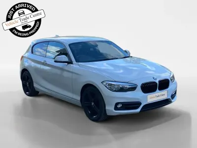 Używany BMW 118 Sport Line 136 KM (100 kW) 2018 Biały Hatchback