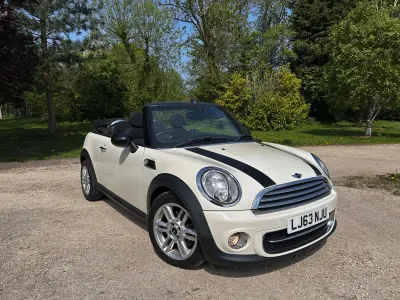 Używany Mini Cooper D Cabriolet 2013 Biały Kabriolet