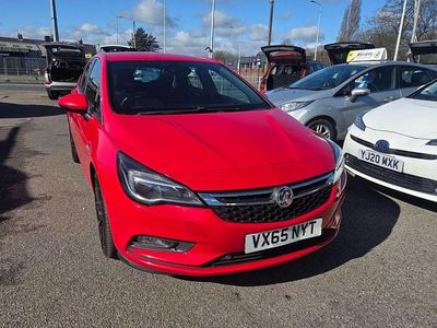 Used Vauxhall Astra SRi 136 HP (100 kW) 2015 Red Hatchback