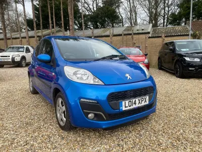 Begagnad Peugeot 107 Allure 68 HK (50 kW) 2014 Blå Halvkombi