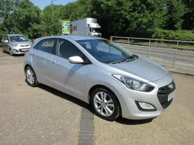 Used Hyundai i30 Style 128 HP (94 kW) 2013 Silver Hatchback