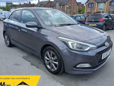 Używany Hyundai i20 Premium 90 KM (66 kW) 2015 Hatchback