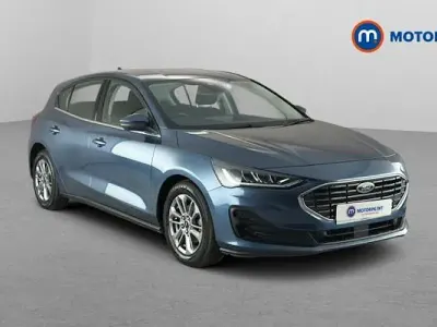 Used Ford Focus Titanium 125 HP (91 kW) 2023 Blue Hatchback