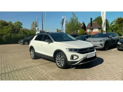 Usado VW T-Roc Style 150 HP (110 kW) 2023 Branco SUV
