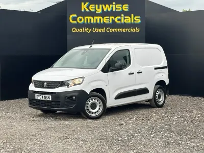 Usado Peugeot Partner Premium 2024 Branco Monovolume