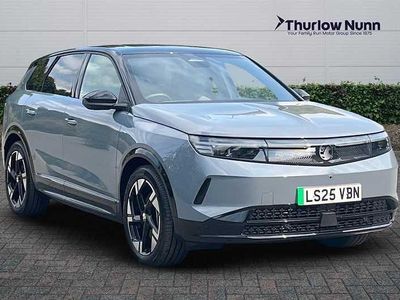 Used Vauxhall Grandland Ultimate 156 kW (213 HP) 2025 Graphic grey SUV