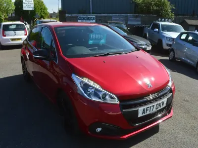 Used Peugeot 208 GT-line 110 HP (80 kW) 2017 Red Hatchback
