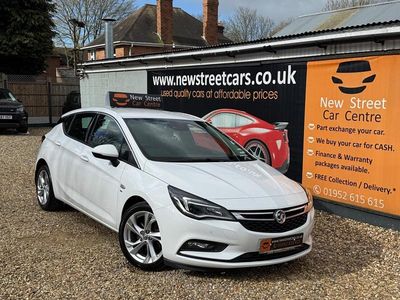 Used Vauxhall Astra SRi 200 HP (147 kW) 2019 White Hatchback
