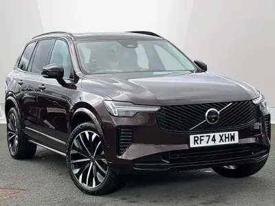 Usado Volvo XC90 Ultra 250 HP (183 kW) 2025 SUV
