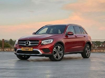 Used Mercedes GLC250 Premium 204 HP (150 kW) 2016 Red Estate