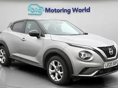 Gebraucht Nissan Juke N-Connecta 117 PS (86 kW) 2020 Silber SUV
