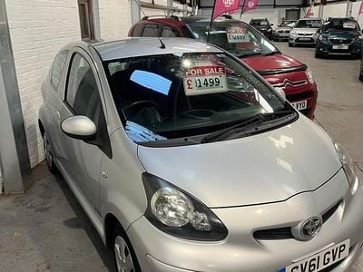 Silver Used 2011 Toyota Aygo Hatchback | £1,499 (Fair price)