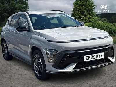 Usado Hyundai Kona N Line 127 CV (93 kW) 2025 Gris SUV