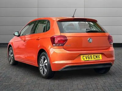 Used VW Polo SE 65 HP (47 kW) 2019 Orange Hatchback