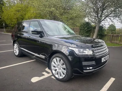 Używany Land Rover Range Rover Vogue SE 306 KM (225 kW) 2016 Czarny SUV