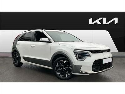 White Used 2022 Kia e-Niro SUV | £20,654 (Fair price)