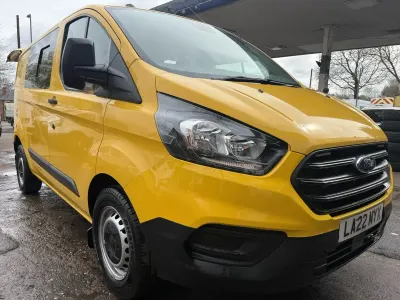 Begagnad Ford Transit Custom 2022 Gul Minibuss