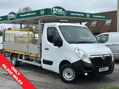 Used Vauxhall Movano 130 HP (95 kW) 2018 White MPV