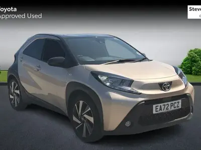 Used Toyota Aygo X 72 HP (52 kW) 2022 Beige SUV