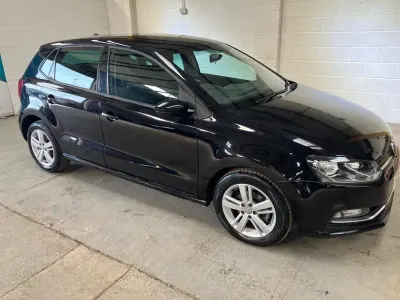 Begagnad VW Polo Match 2017 Svart Halvkombi