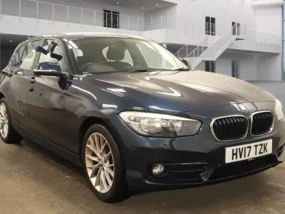 Używany BMW 118 Sport Line 2017 Niebieski Hatchback