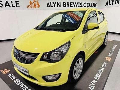 Second-hand Vauxhall Viva 75 CP (55 kW) 2017 Verde Hatchback