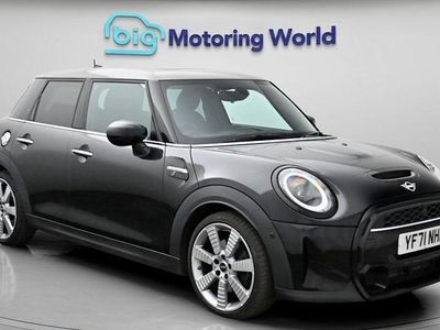 Used Mini Cooper S Exclusive 178 HP (130 kW) 2022 Black Hatchback